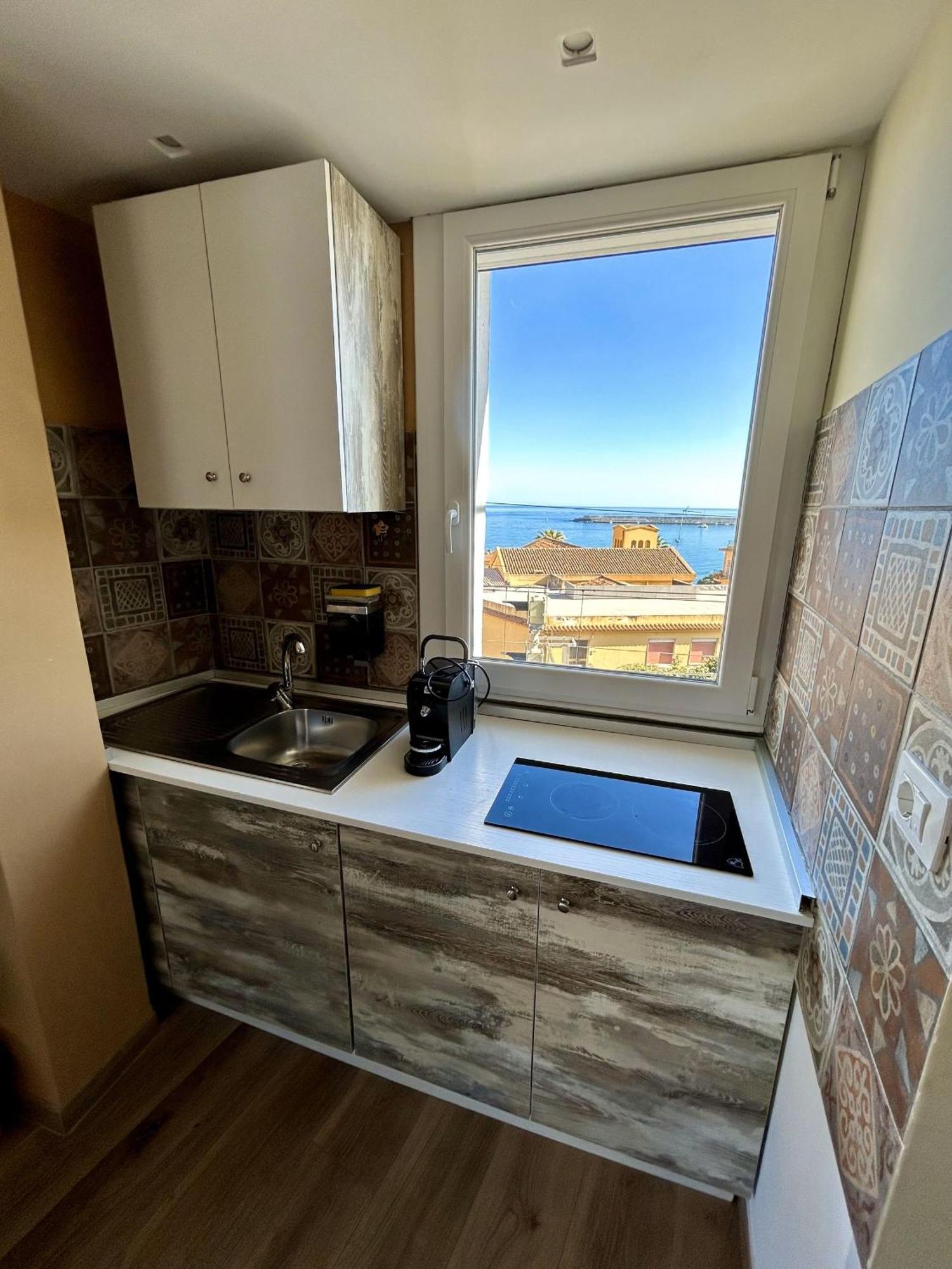 Vista Mare Apartments 지아르디니낙소스 외부 사진