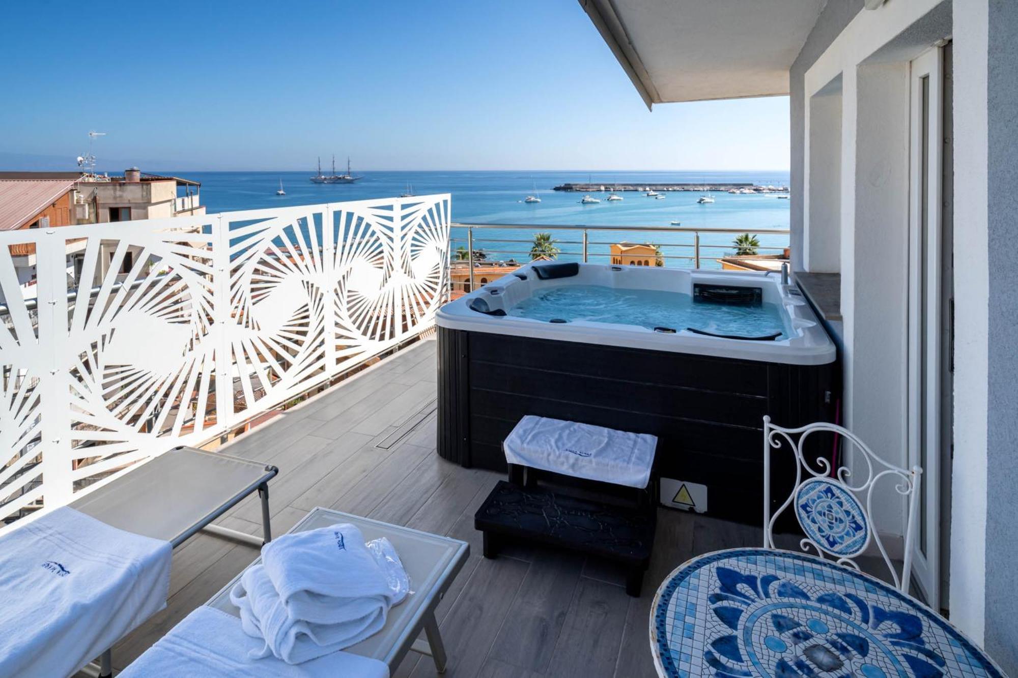 Vista Mare Apartments 지아르디니낙소스 외부 사진