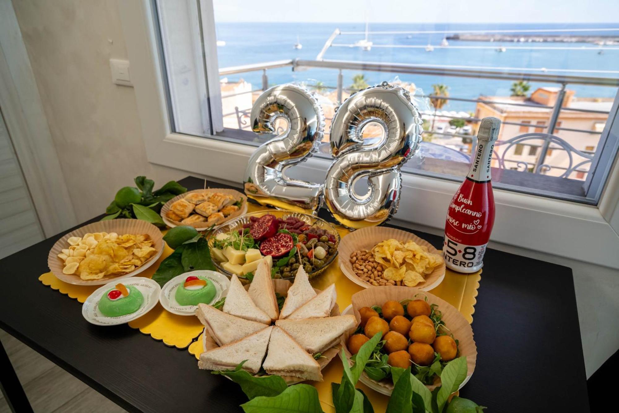 Vista Mare Apartments 지아르디니낙소스 객실 사진